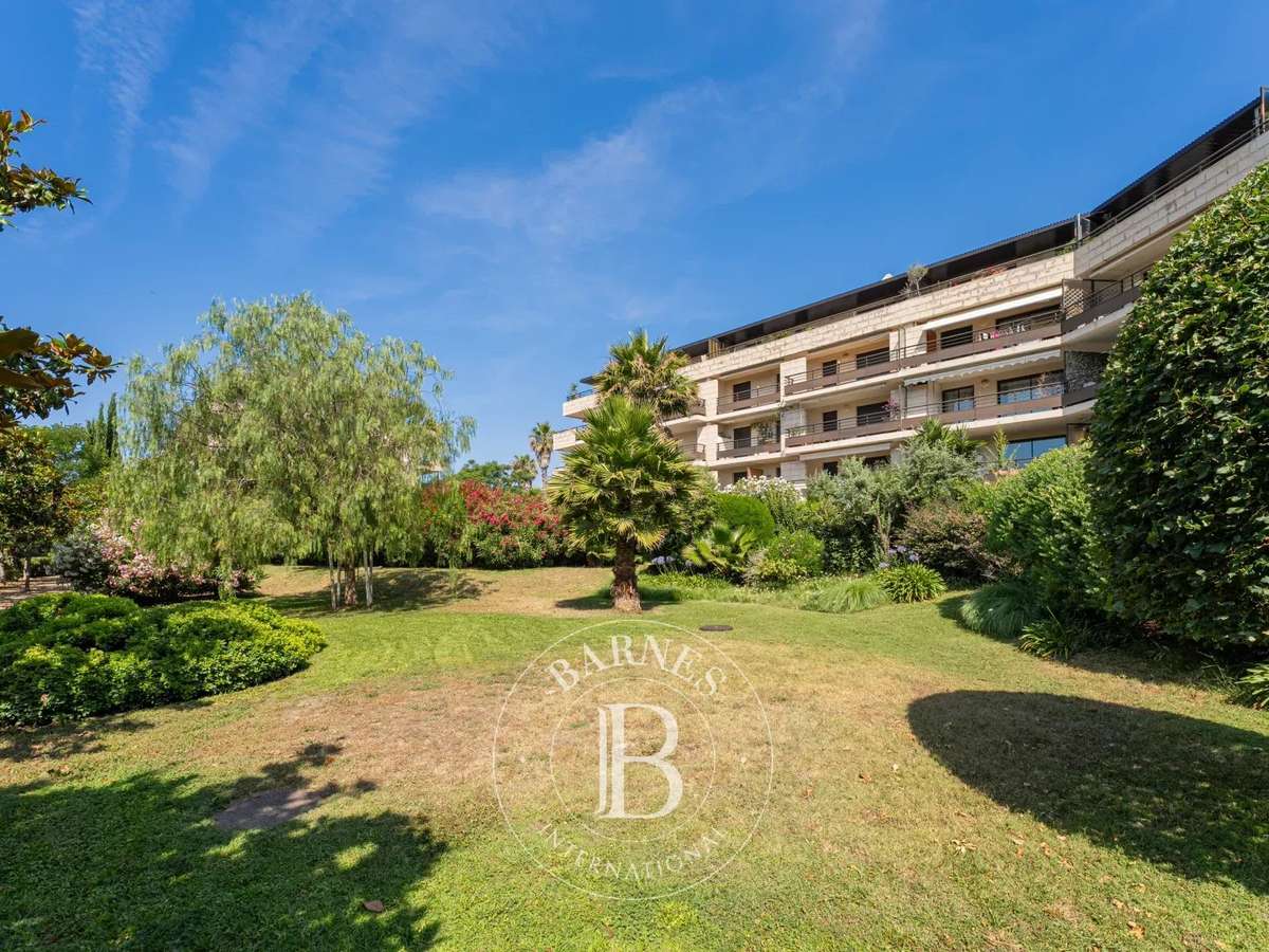Apartment Marseille 8e