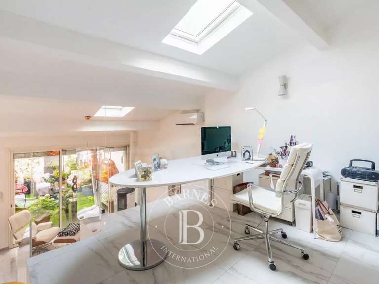 Appartement Marseille 6e - 3 chambres - 131m²