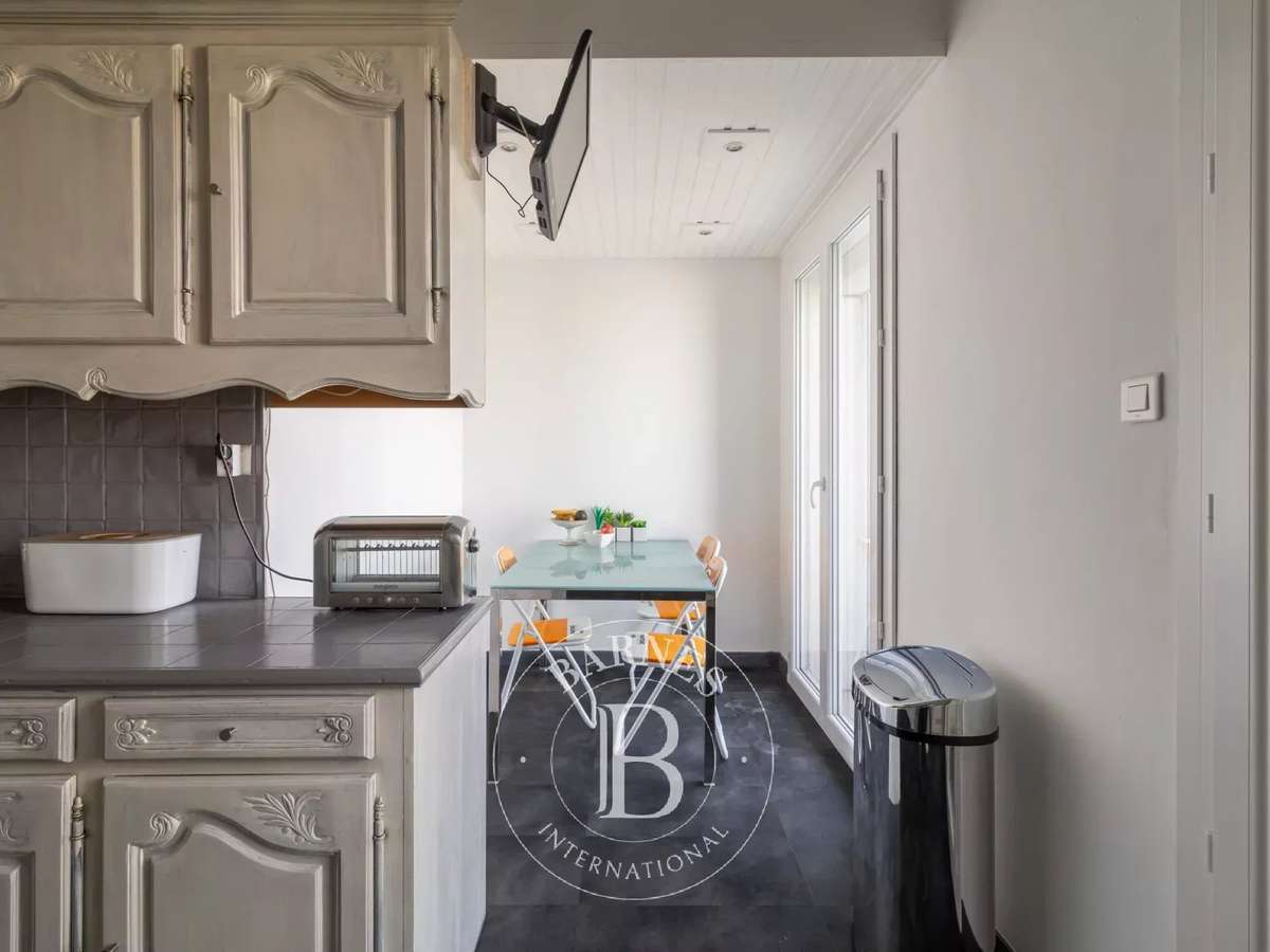 Apartment Marseille 8e