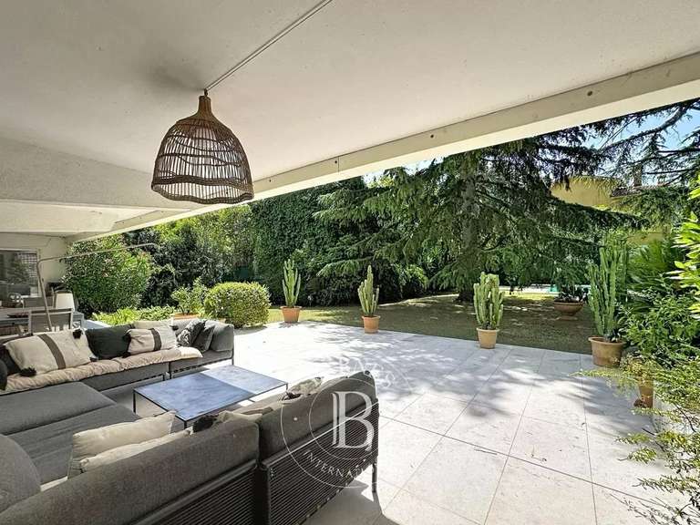 Appartement Marseille 8e - 4 chambres - 170m²