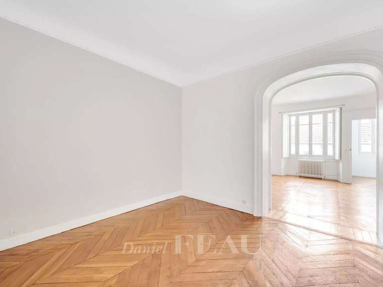 Appartement Versailles - 6 chambres - 157m²