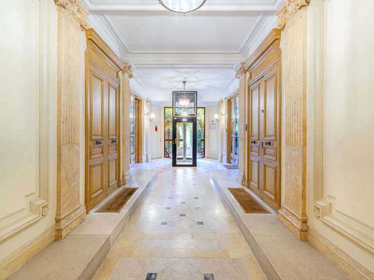 Apartment Neuilly-sur-Seine - 4 bedrooms - 150m²