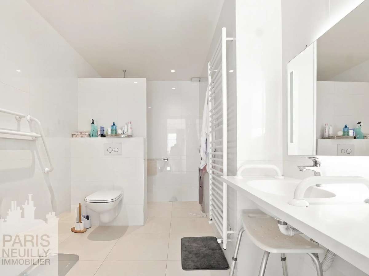 Apartment Paris 16e