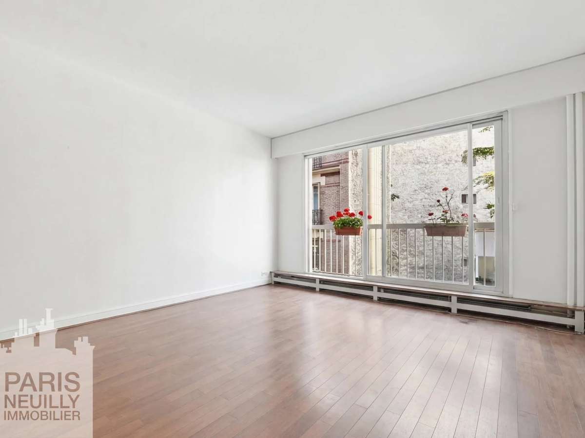 Apartment Paris 16e