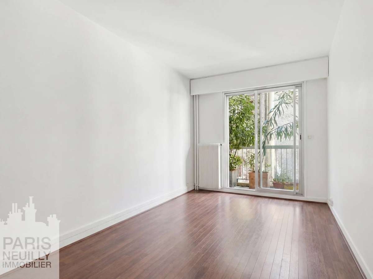 Apartment Paris 16e