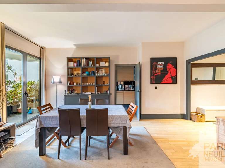 Apartment Neuilly-sur-Seine - 3 bedrooms - 150m²