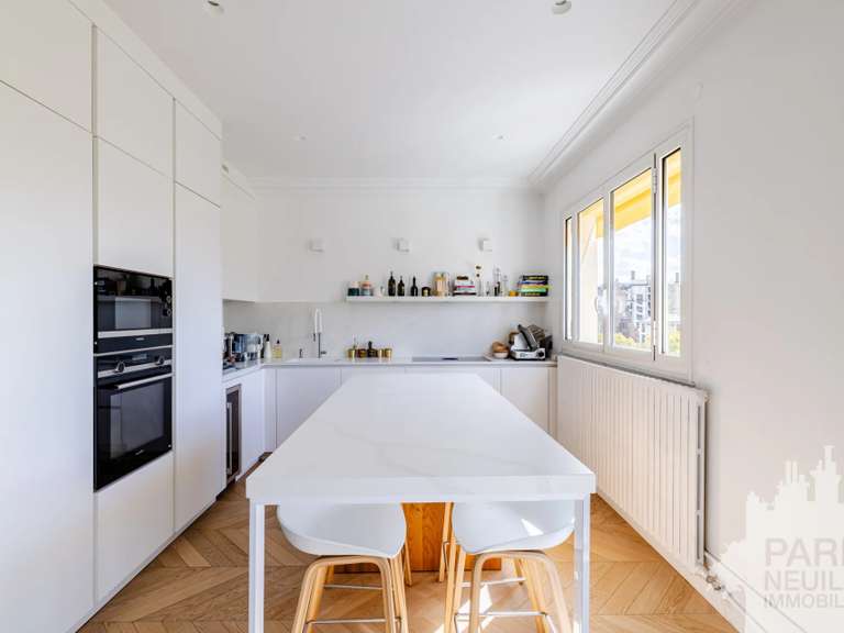 Apartment Neuilly-sur-Seine - 3 bedrooms - 107m²