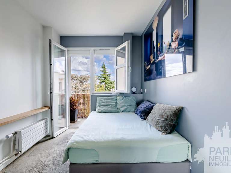 Apartment Neuilly-sur-Seine - 3 bedrooms - 107m²