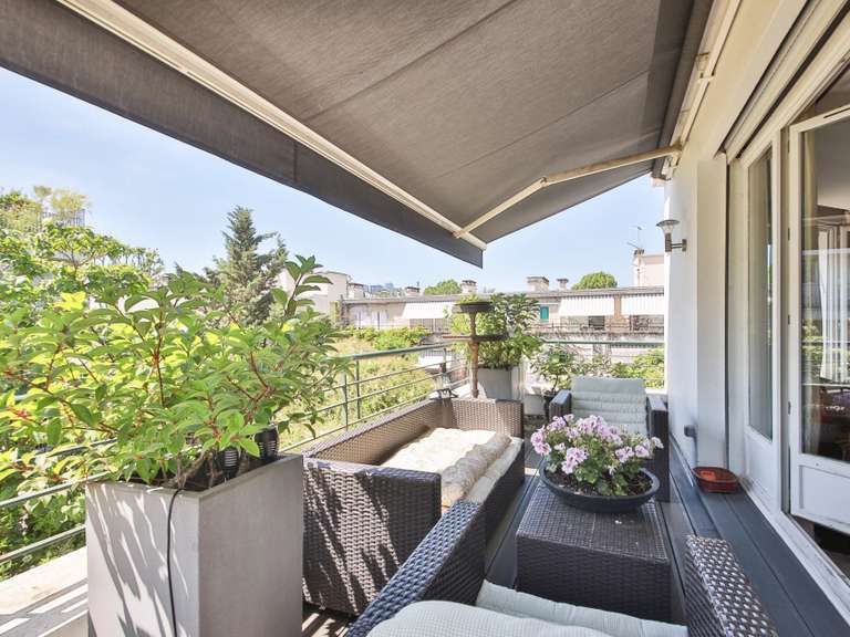 Apartment Neuilly-sur-Seine - 5 bedrooms - 164m²