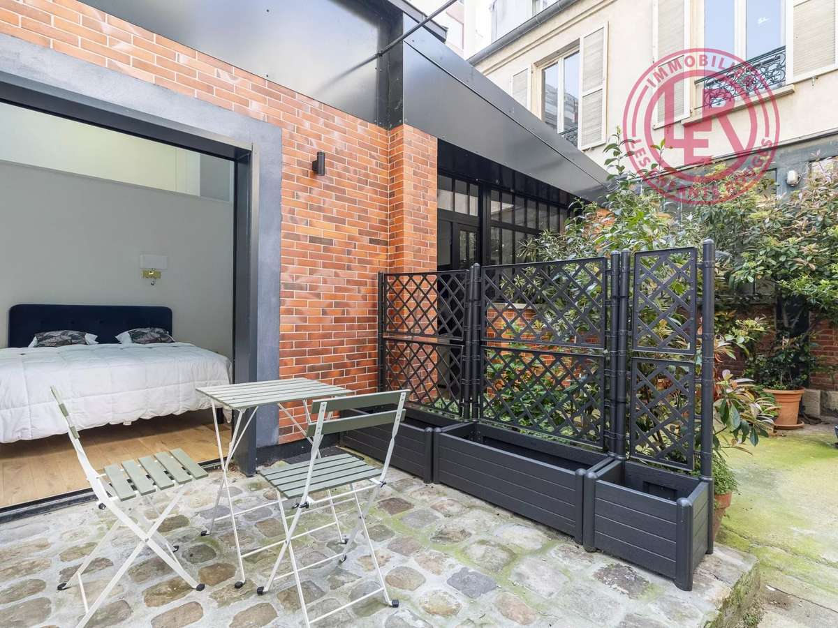 Apartment Paris 11e