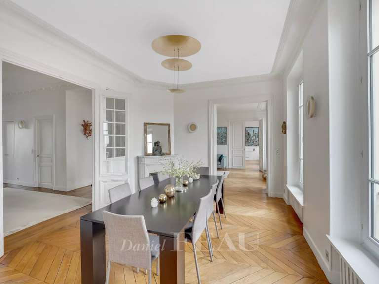 Apartment Le Chesnay - 4 bedrooms - 271m²