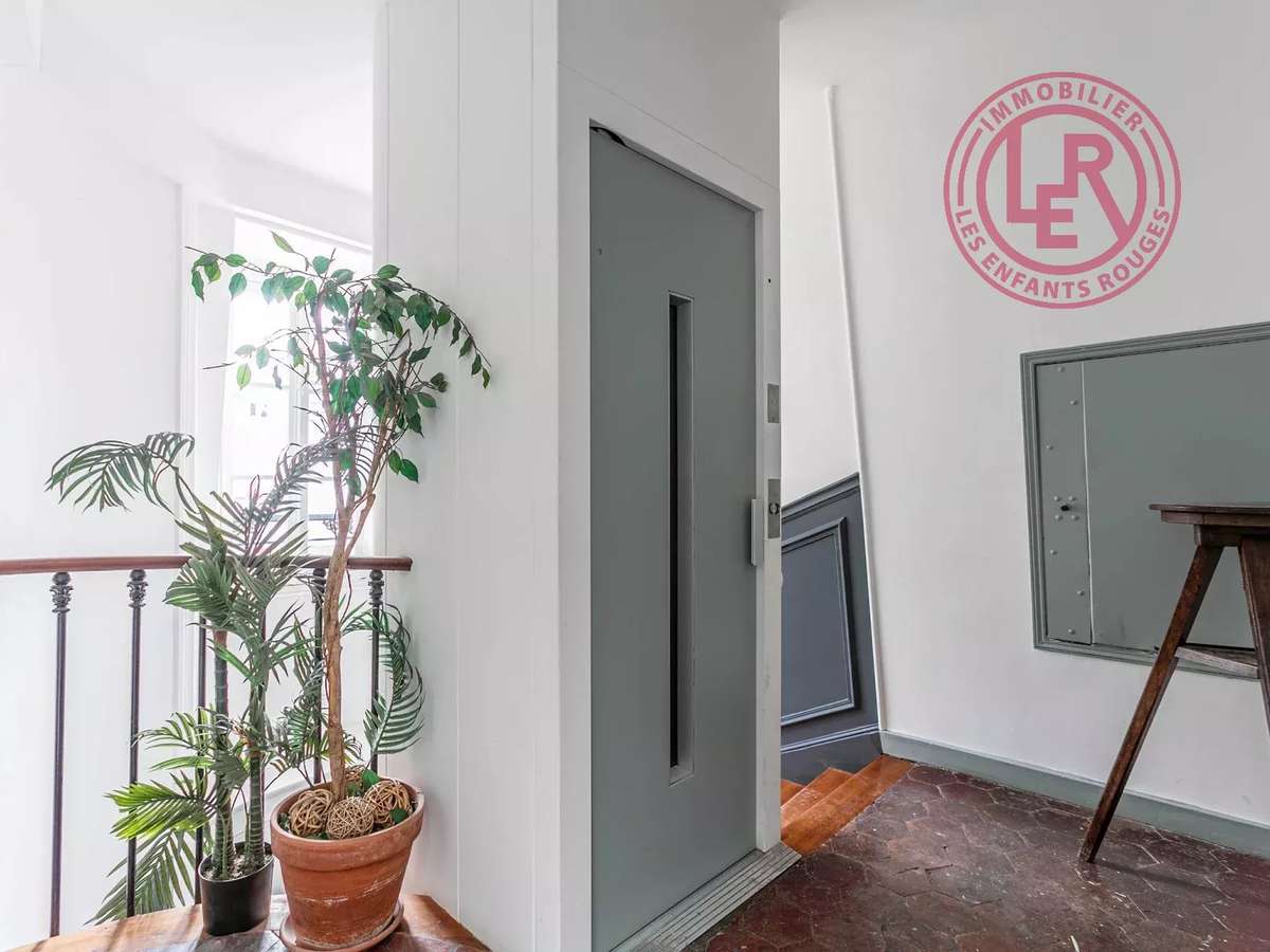 Apartment Paris 3e