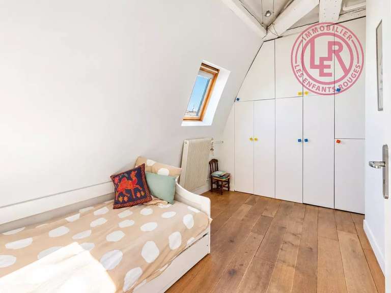 Appartement Paris 3e - 2 chambres - 90m²
