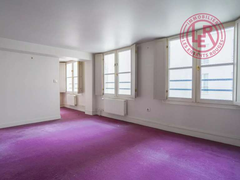 Appartement Paris 3e - 3 chambres - 133m²