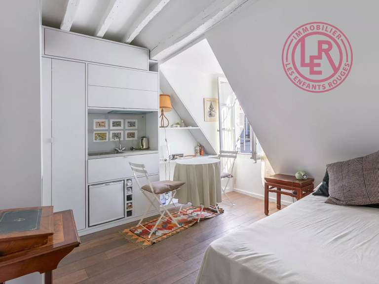 Appartement Paris 3e - 16m²