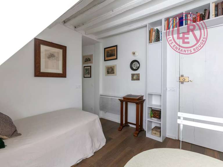 Appartement Paris 3e - 16m²