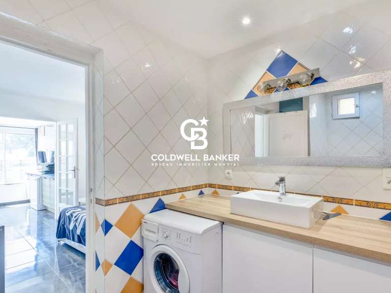 Apartment Le Lavandou - 4 bedrooms - 160m²