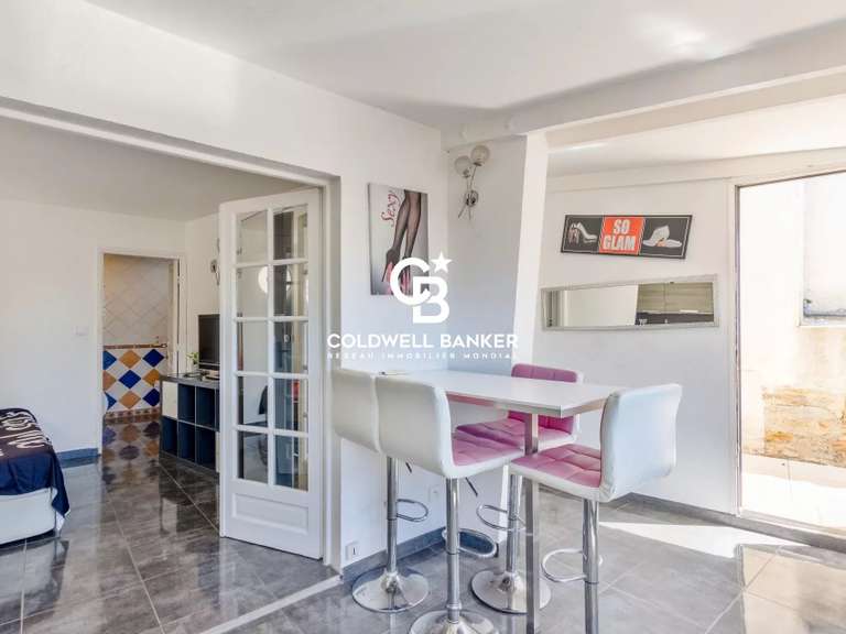Apartment Le Lavandou - 4 bedrooms - 160m²