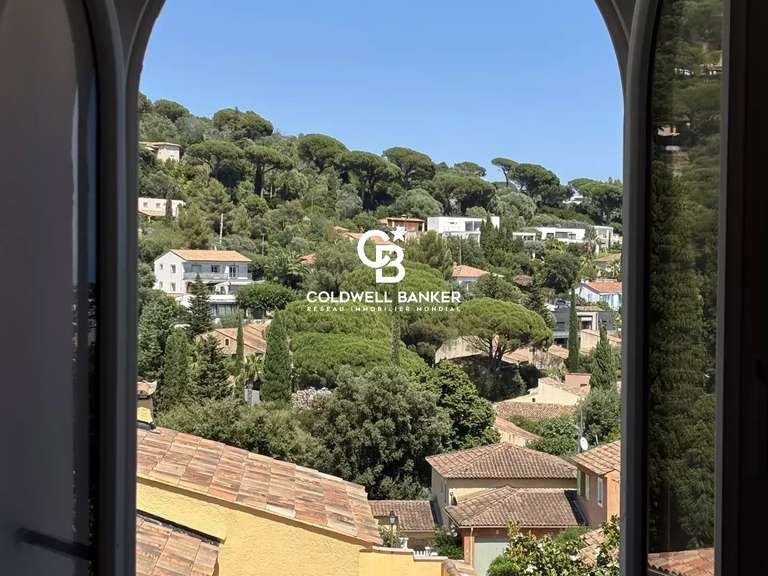 Appartement Cavalaire-sur-Mer - 3 chambres - 98m²