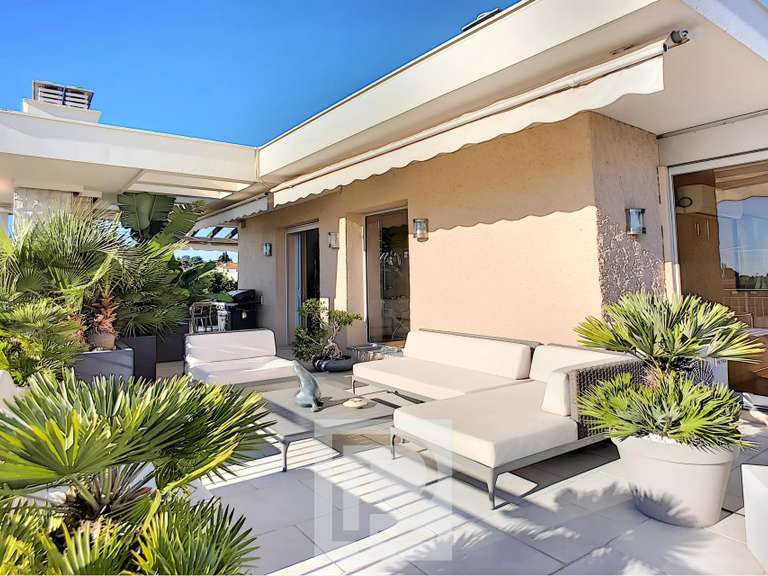 Appartement Le Cannet - 3 chambres - 143m²