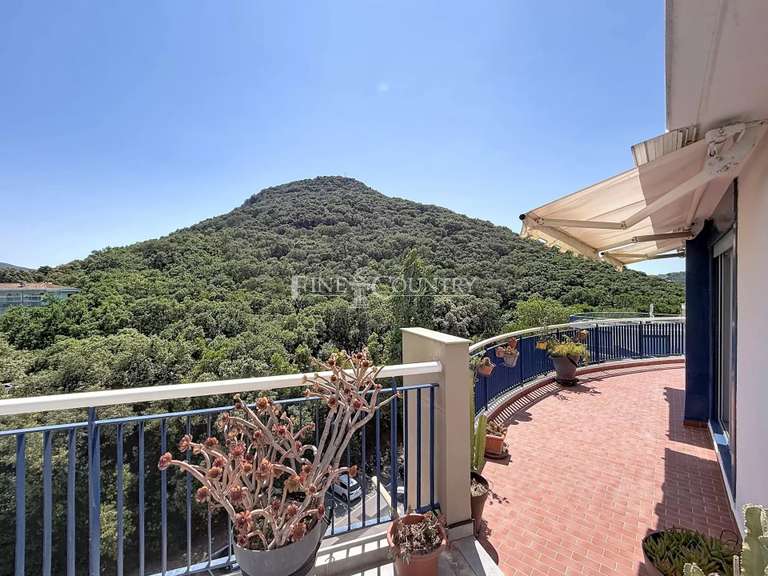 Apartment with Sea view Mandelieu-la-Napoule - 2 bedrooms - 110m²