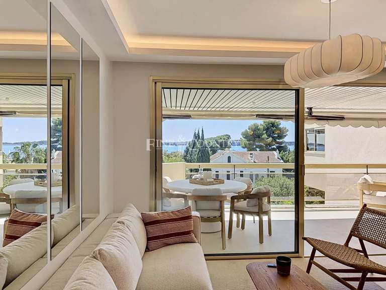 Apartment with Sea view Cannes - 3 bedrooms - 102m²