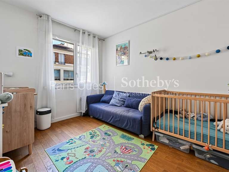 Apartment Neuilly-sur-Seine - 3 bedrooms - 110m²