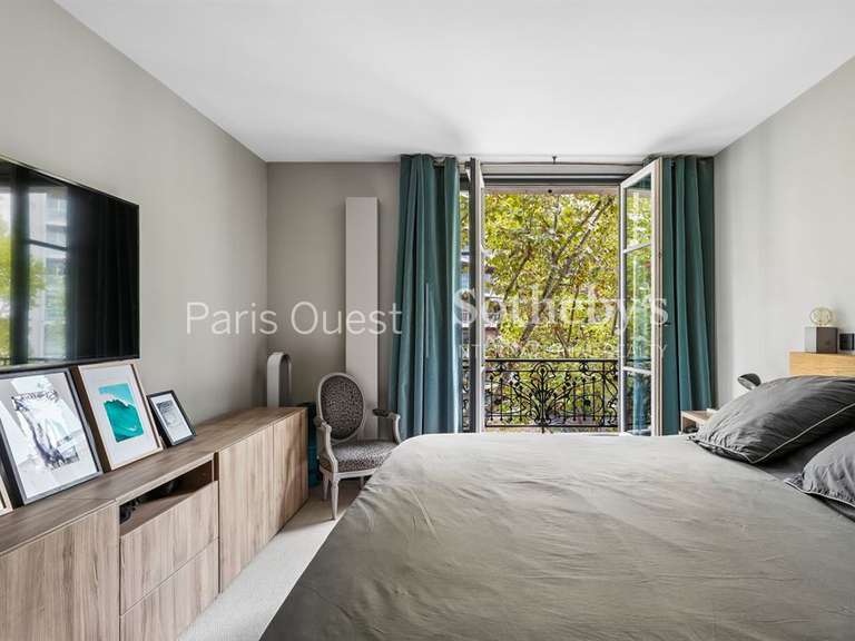Apartment Neuilly-sur-Seine - 3 bedrooms - 150m²
