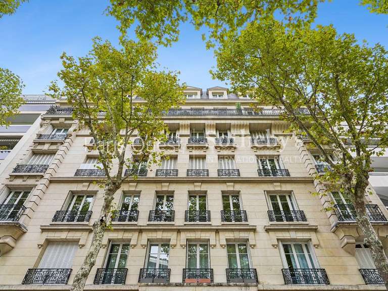 Apartment Neuilly-sur-Seine - 3 bedrooms - 150m²