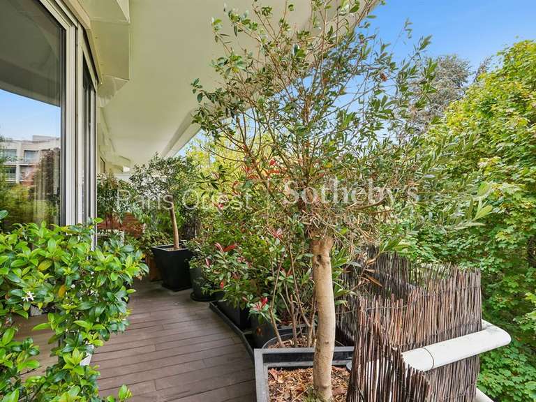 Apartment Neuilly-sur-Seine - 3 bedrooms - 150m²