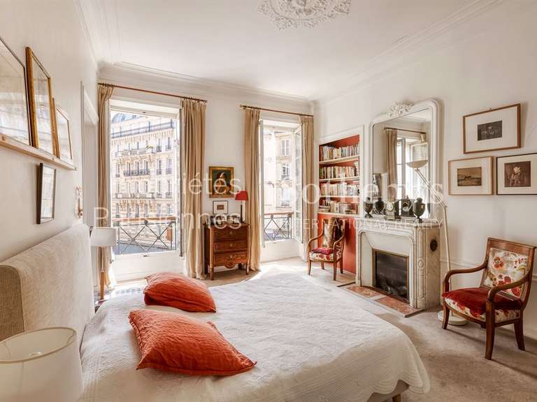 Appartement Paris 6e - 3 chambres - 145m²