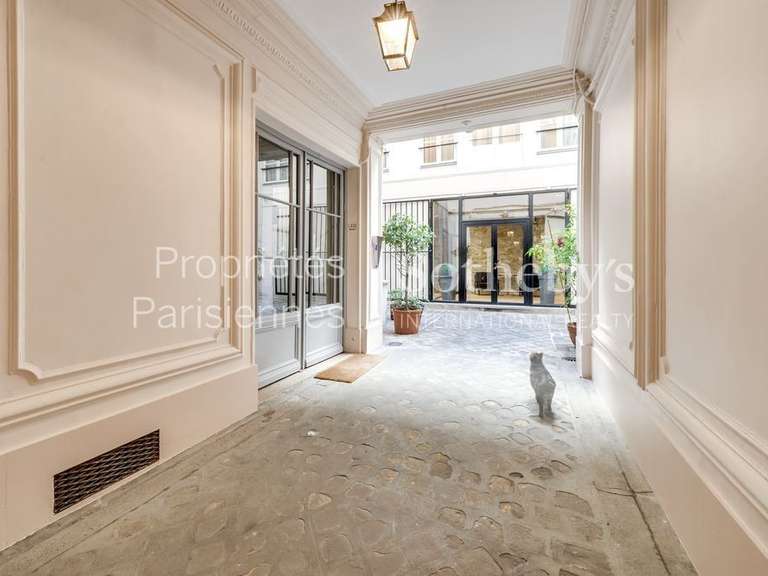 Appartement Paris 1er - 3 chambres - 126m²