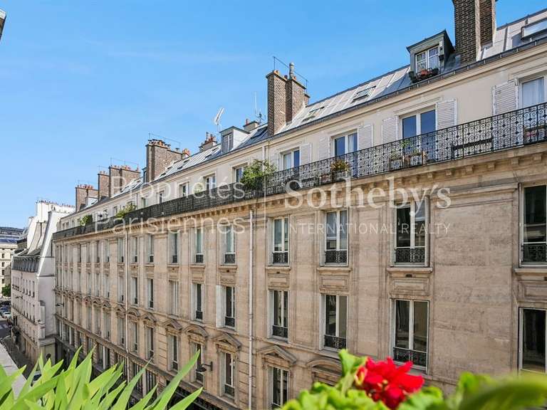 Appartement Paris 1er - 1 chambre - 66m²