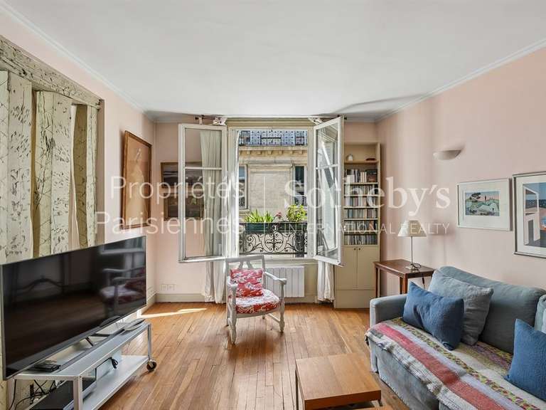 Appartement Paris 1er - 1 chambre - 66m²