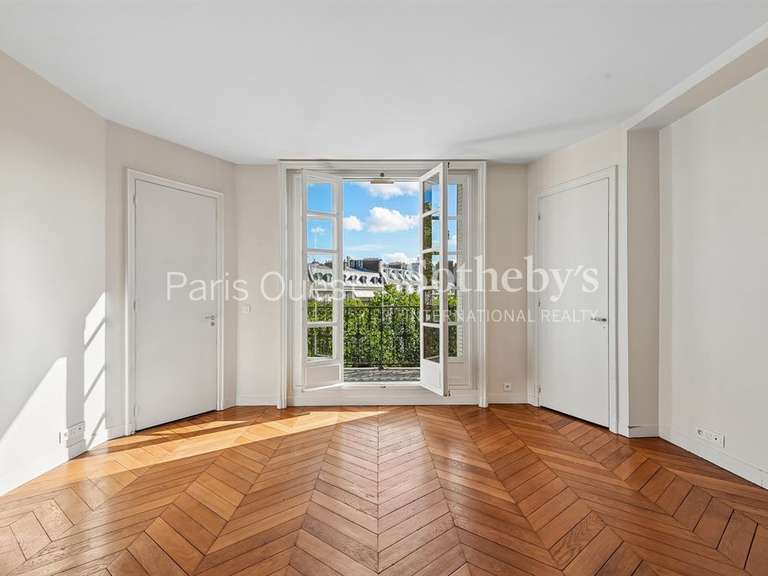 Appartement Paris 8e - 4 chambres - 250m²
