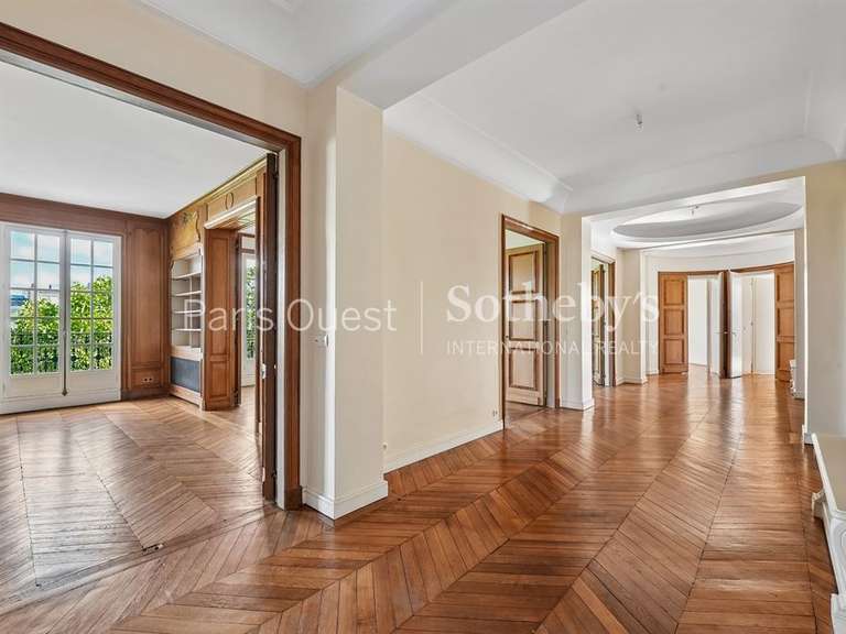 Appartement Paris 8e - 4 chambres - 250m²