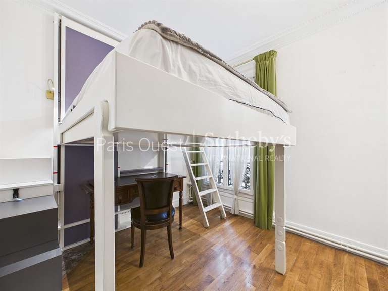 Appartement Paris 17e - 2 chambres - 70m²