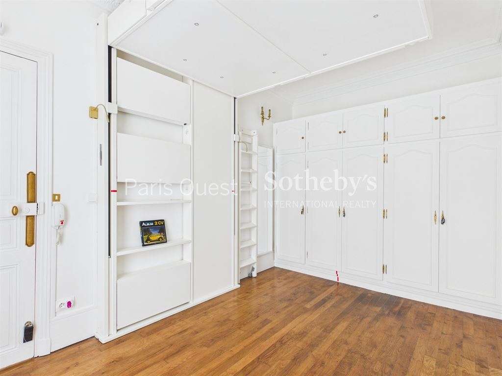 Apartment Paris 17e