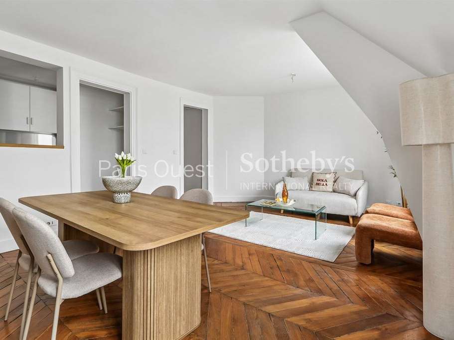 Apartment Paris 3e