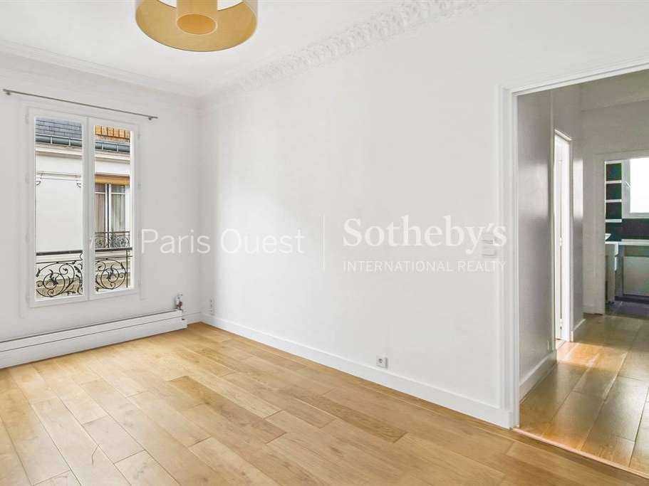 Apartment Paris 17e