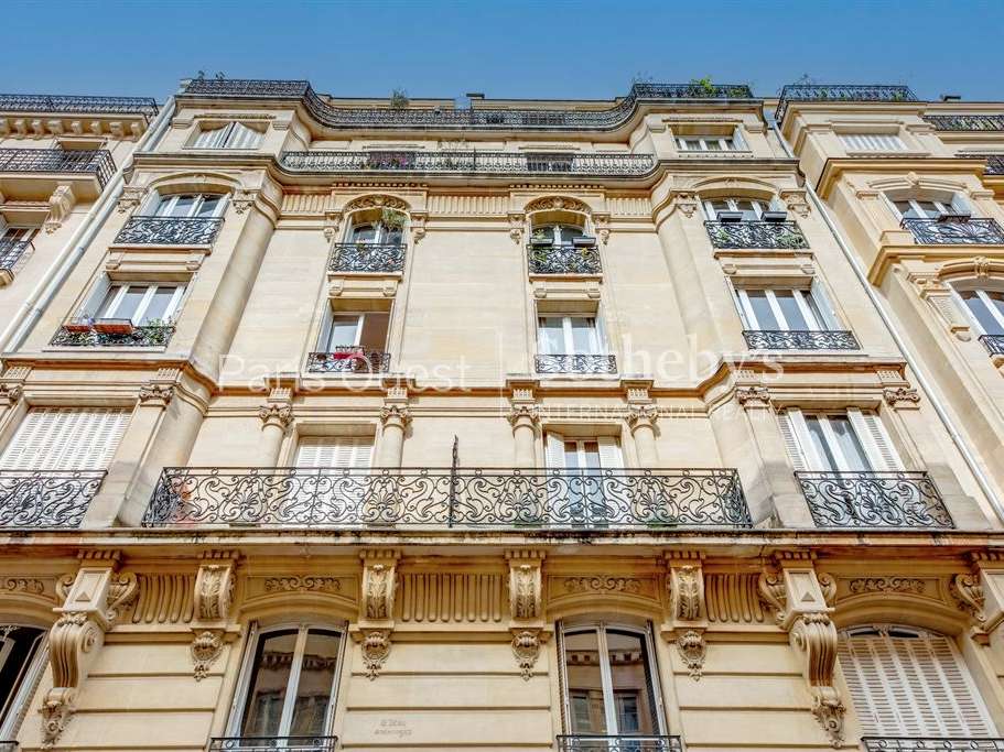 Apartment Paris 17e