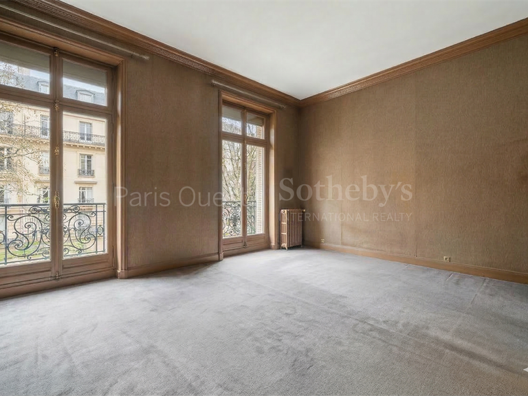 Apartment Paris 16e - 3 bedrooms - 240m²