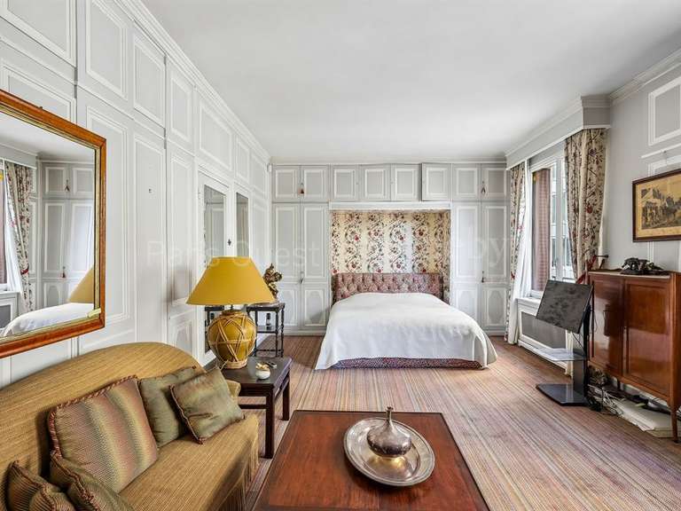 Appartement Paris 16e - 2 chambres - 155m²