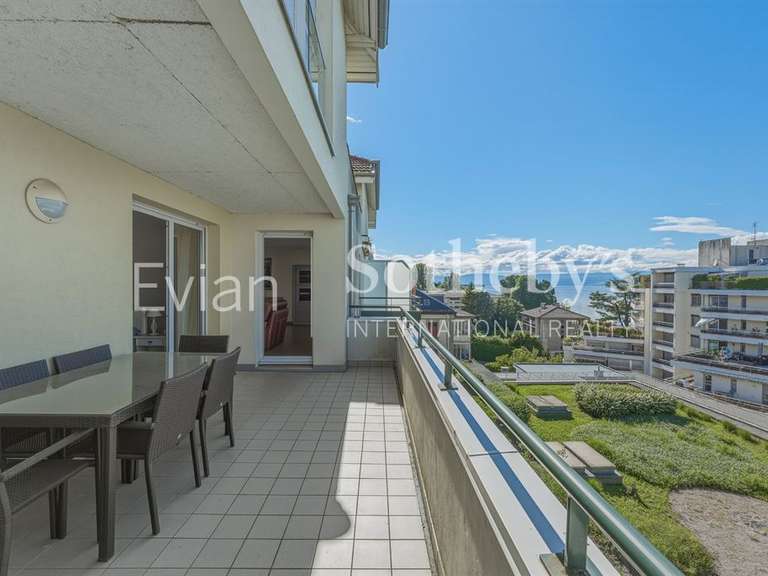 Appartement Évian-les-Bains - 3 chambres - 120m²