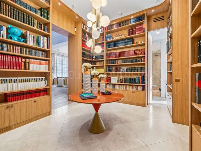 Appartement Paris - 2 chambres - 166m²