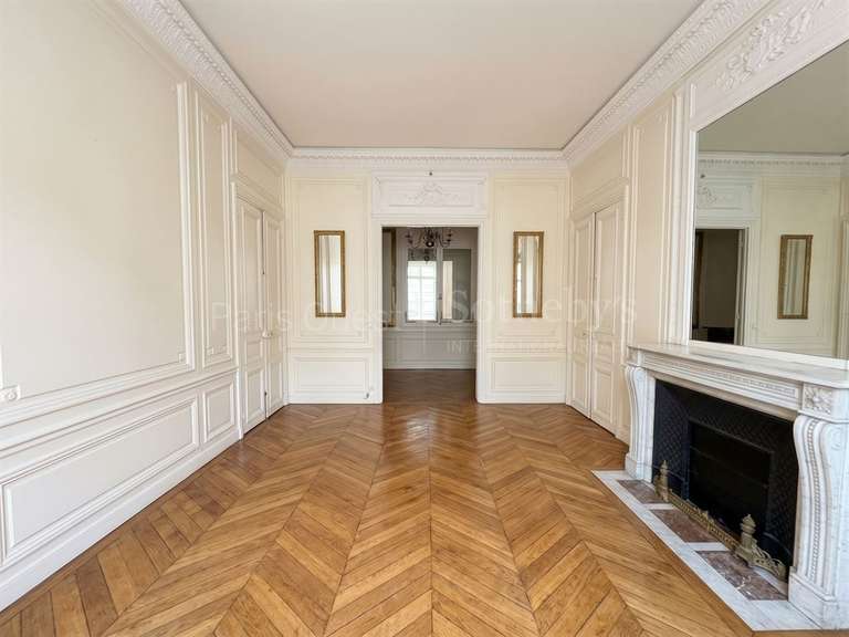 Appartement Paris 2e - 83m²