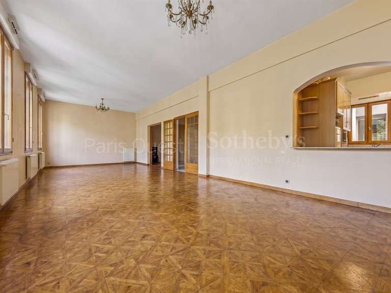 Appartement Paris 15e - 3 chambres - 130m²