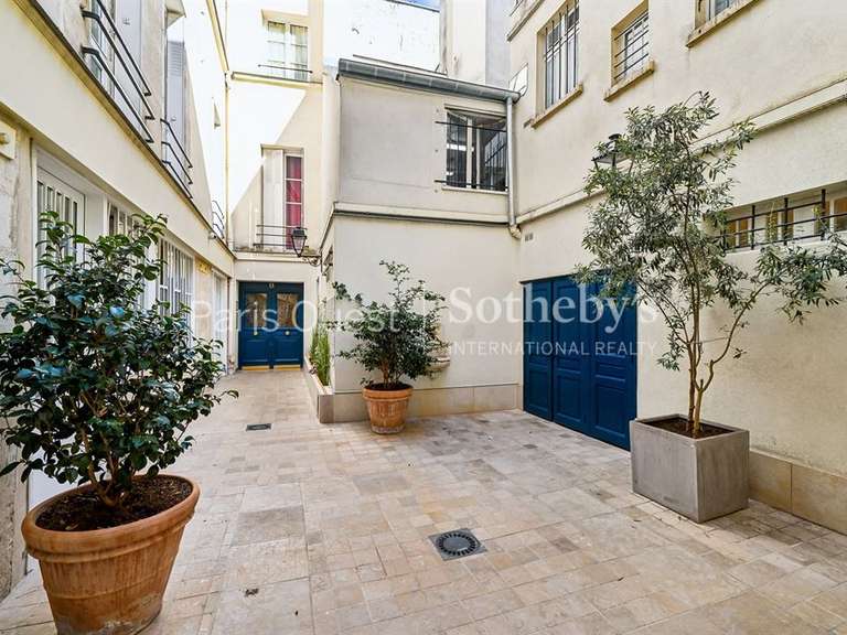 Appartement Paris 1er - 2 chambres - 99m²