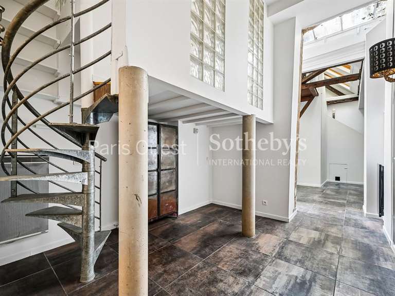 Appartement Paris 1er - 2 chambres - 99m²