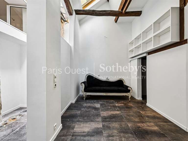 Appartement Paris 1er - 2 chambres - 99m²